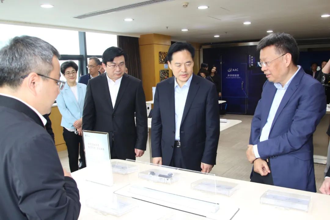陈金虎率团赴深圳开展经贸洽谈活动